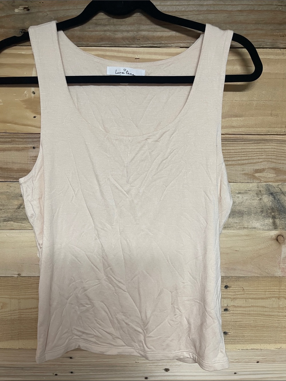size large Love Tree cream colored tank
Super soft and stretchy